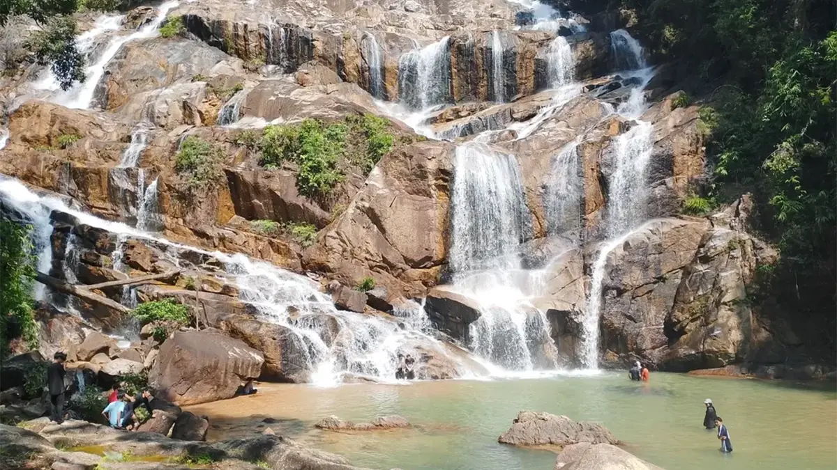 সুংগাই পান্ডান জলপ্রপাত